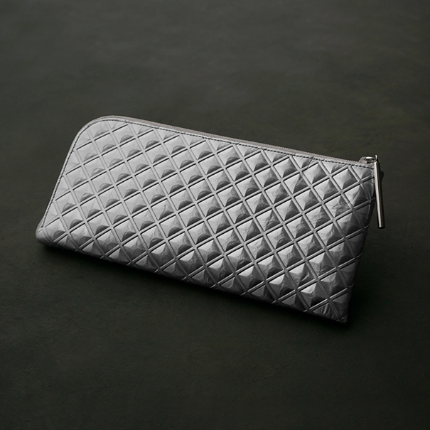 ピラミデ（ロング/ 牛革）シルバー